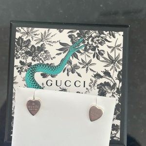 GUCCI HEART STUD EARRINGS!